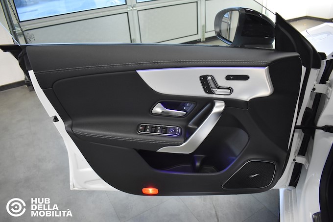 MERCEDES-BENZ CLA 45 S AMG 4Matic+ Shooting Brake